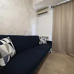 Beachfront And 게스트하우스 4*