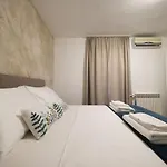 게스트하우스 Beachfront And 4*