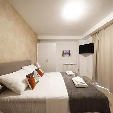 Beachfront And 招待所