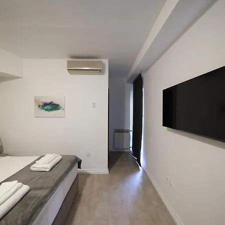 招待所 Beachfront And