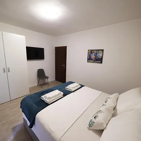 Beachfront And Pensionat 4*