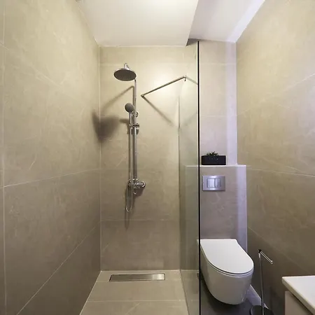 Beachfront And Konukevi 4*