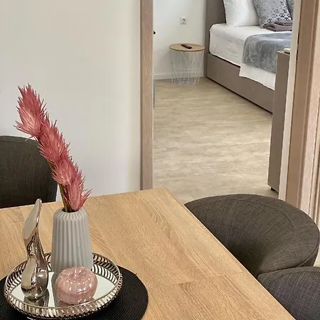 Beachfront And 4* Sukošan