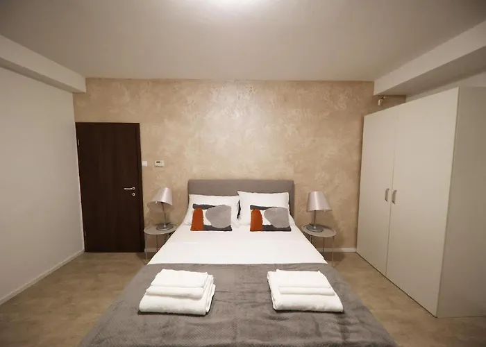 Beachfront And 4*