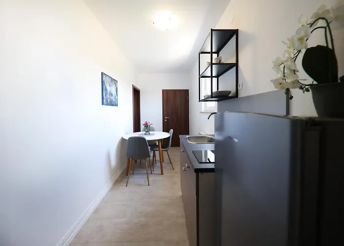 Beachfront And Affittacamere 4*