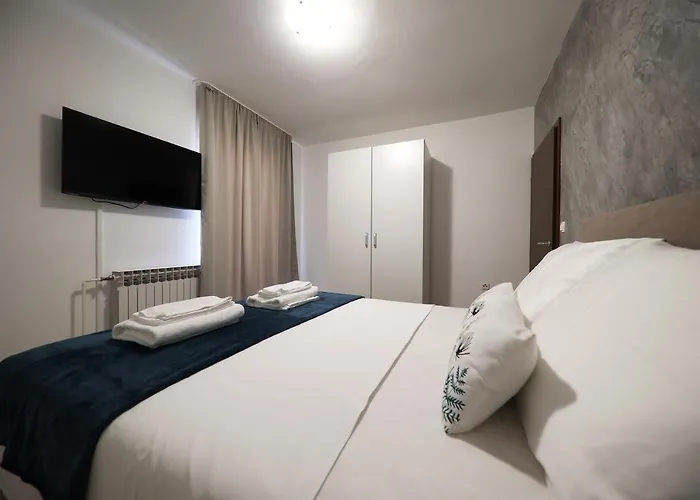 Beachfront And Sukošan