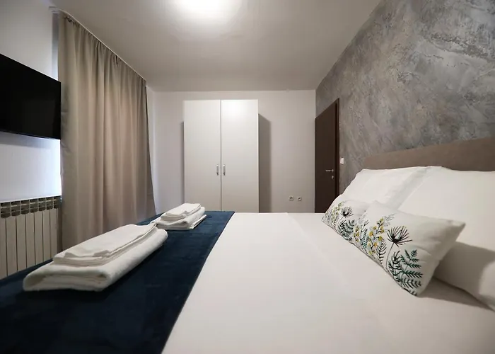 Beachfront And Sukošan