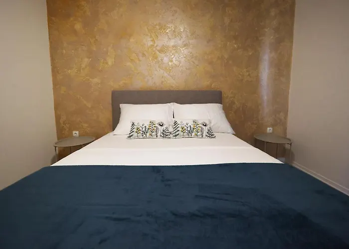 Beachfront And Sukošan