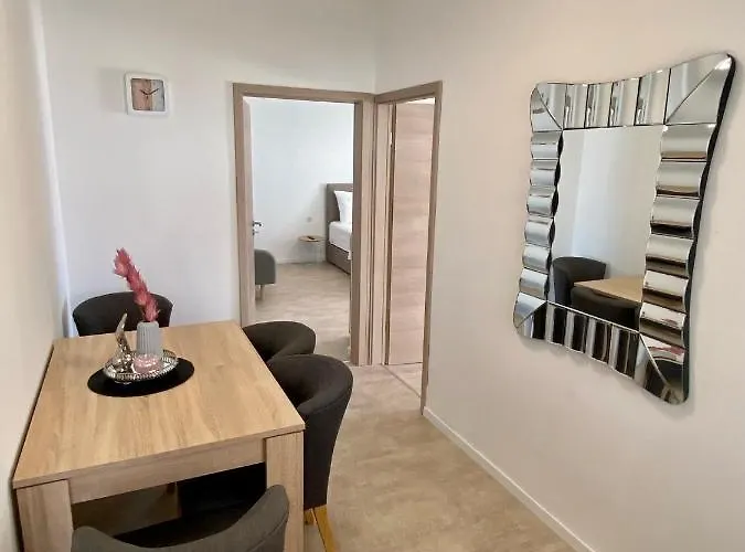 Beachfront And Affittacamere Sukošan