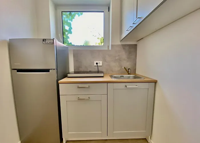 Beachfront And Sukošan