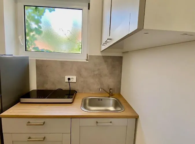 Affittacamere Beachfront And Sukošan