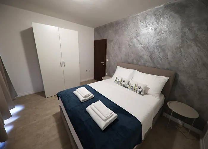 Beachfront And Sukosan